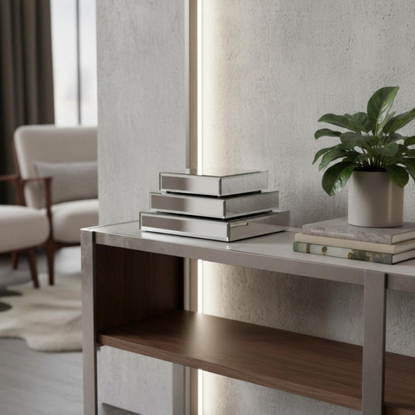 HomeRoots Set of Three Stylish Mirrored Rectangular Display Platforms for Glamorous Home Decor Accents 401221