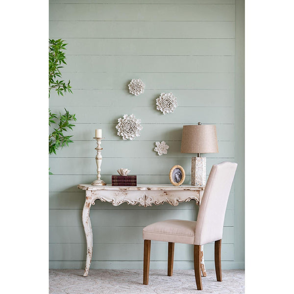 Homeroots 9" Off White Sculptural Flower Ceramic Wall Decor  Ceramic 401280