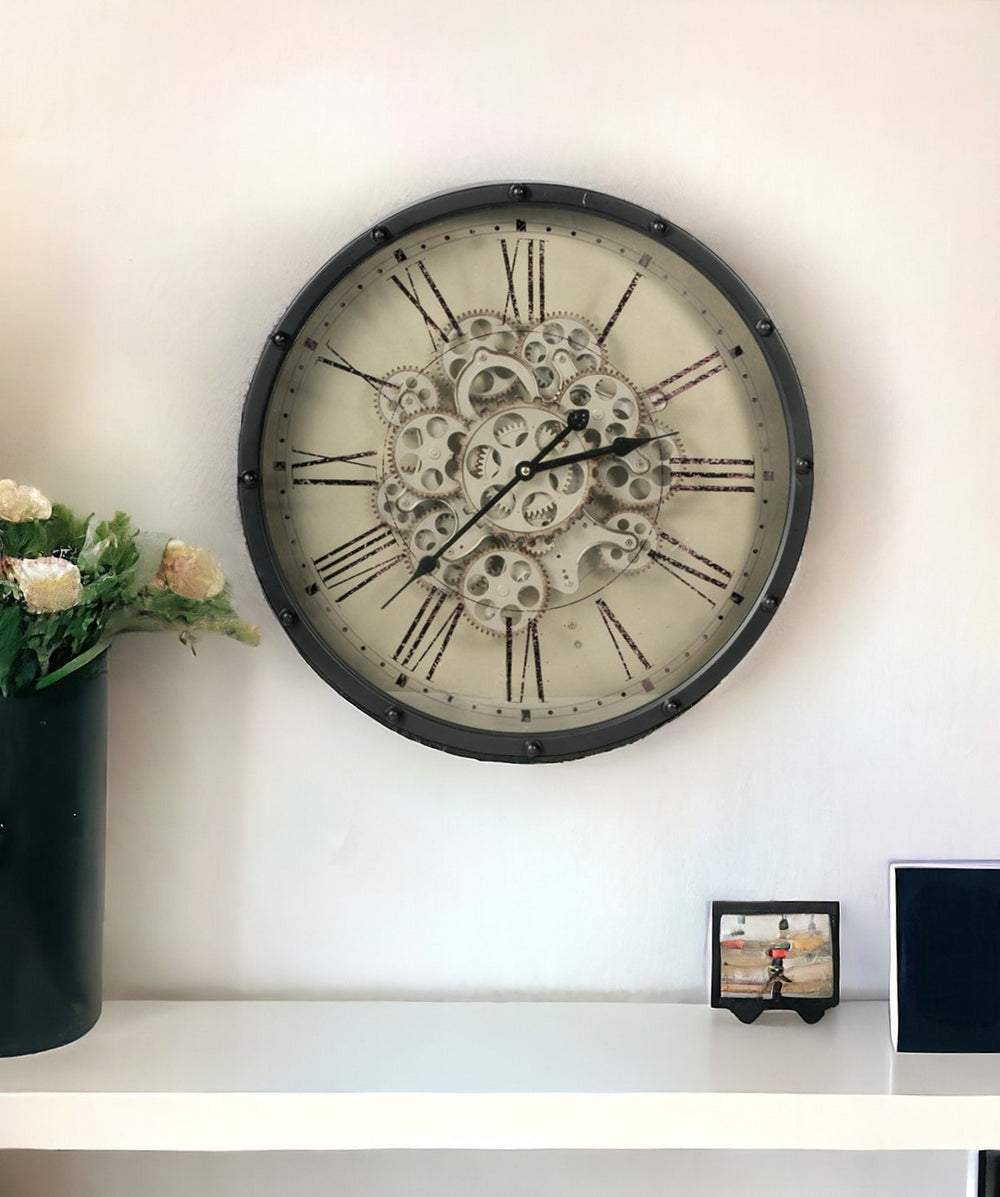 Homeroots 18" Black And Ivory Vintage Gear Industrial Wall Clock  60% Plastic,40% Iron 401296