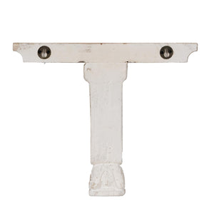 Homeroots 11" X 14" White And Natural Distressed Wood Corbel Style Wall Shelf  Solid And Manufactured Wood 401305