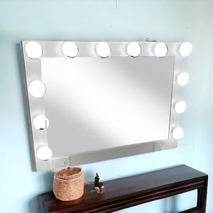Homeroots 28" White Wood Framed Accent Mirror  Wood 401505