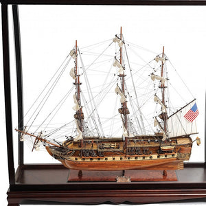 Homeroots 39" Wood Brown Solid Wood Hand Painted 1797 Uss Constitution Large Table Top Display Case Model Boat  Solid Wood 401838