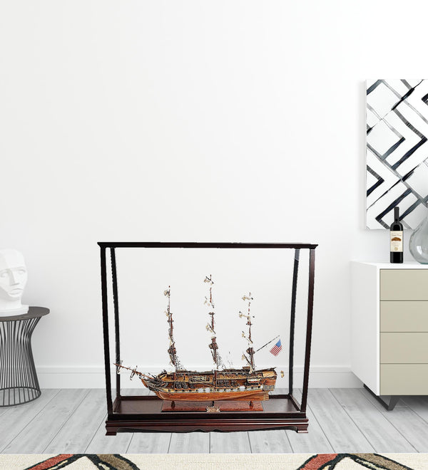 Homeroots 39" Wood Brown Solid Wood Hand Painted 1797 Uss Constitution Large Table Top Display Case Model Boat  Solid Wood 401838