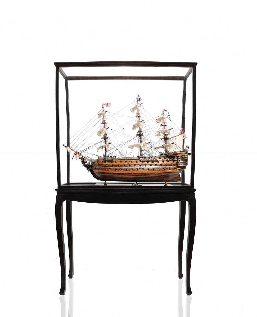 Homeroots 30" Wood Brown Solid Wood Hand Painted Hms Victory Medium Open Front Display Case Model Boat  Solid Wood 401844