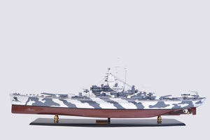 Homeroots 16" Gray And White Manufactured Wood Hand Painted Sculpture  Solid Wood 401873