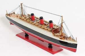 Homeroots 12" Black And Red Solid Wood Hand Painted Rms Queen Mary Large Model Boat  Solid Wood 401876