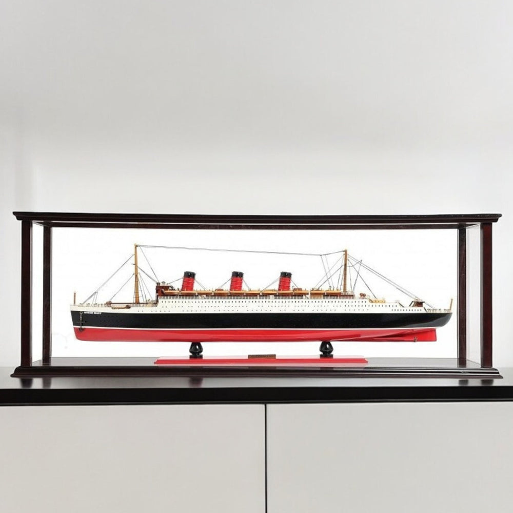 Homeroots 15" Black And Red Solid Wood Hand Painted Rms Queen Mary Large Display Case Model Boat  Solid Wood 401877
