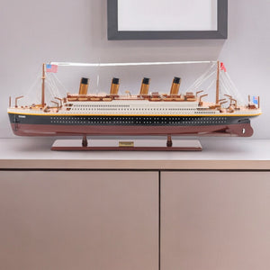 Homeroots 14" Black And Red Solid Wood Hand Painted 1912 Rms Titanic Large Model Boat  Solid Wood 401878