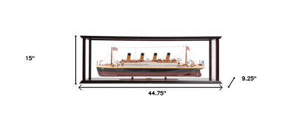 Homeroots 15" Black And Red Solid Wood Hand Painted 1912 Rms Titanic Large Display Case Model Boat  Solid Wood 401879