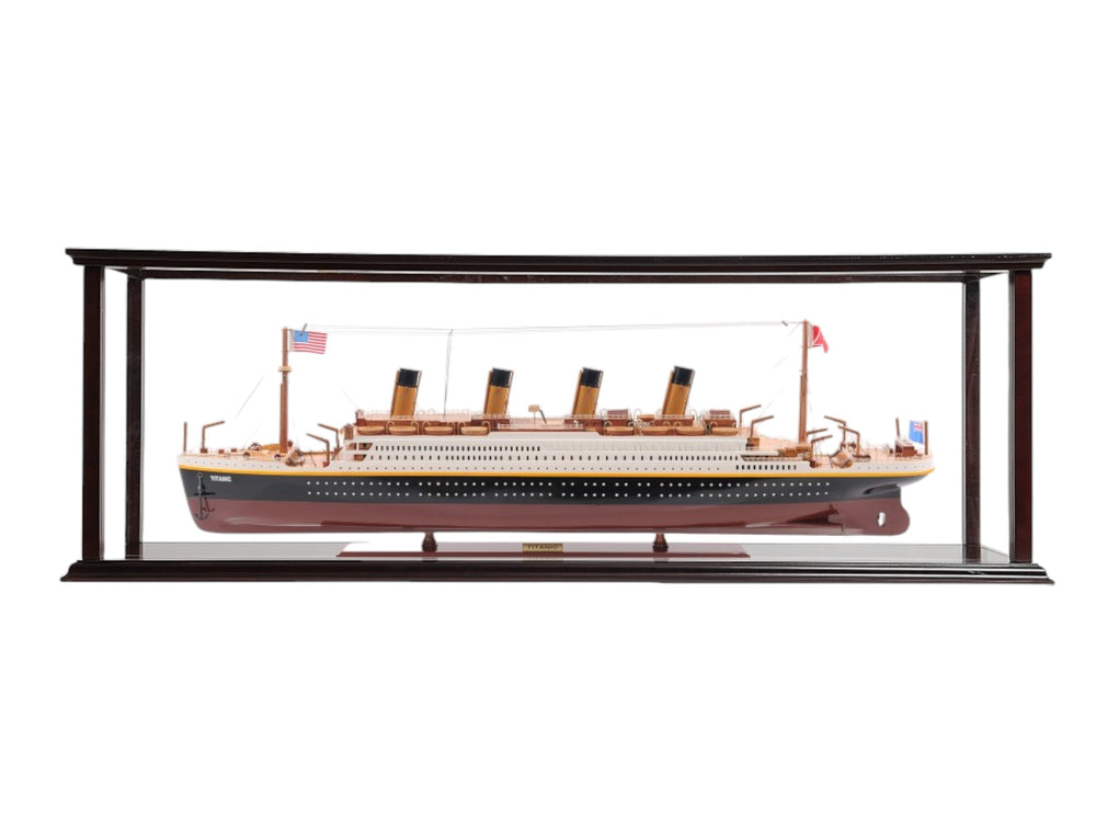 Homeroots 15" Black And Red Solid Wood Hand Painted 1912 Rms Titanic Large Display Case Model Boat  Solid Wood 401879