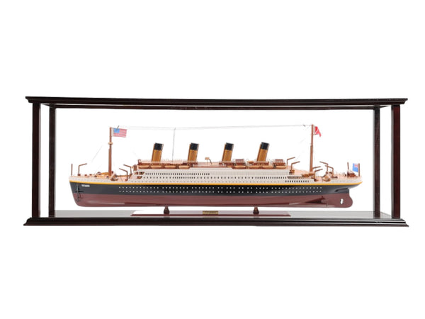 Homeroots 15" Black And Red Solid Wood Hand Painted 1912 Rms Titanic Large Display Case Model Boat  Solid Wood 401879