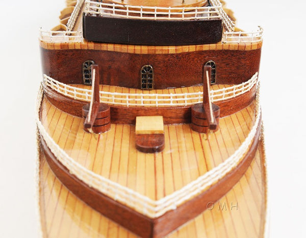 Homeroots 15" Black And Red Normandie Large Boat Hand Painted Decorative Boat  Solid Wood 401887