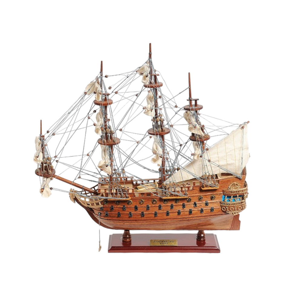Homeroots 18" Wood Brown Solid Wood Hand Painted San Felipe 1690 Small Model Boat  Solid Wood 401922