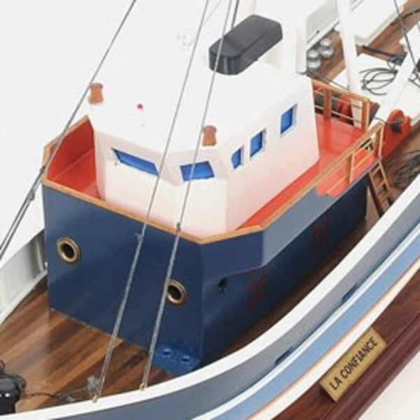 Homeroots 21" Blue And White 1797 La Confiance Boat Hand Painted Decorative Boat  Solid Wood 401939