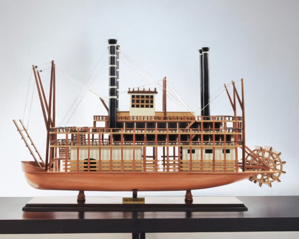 Homeroots 17" Wood Brown Solid Wood Hand Painted King Of Mississippi Model Boat  Solid Wood 401940