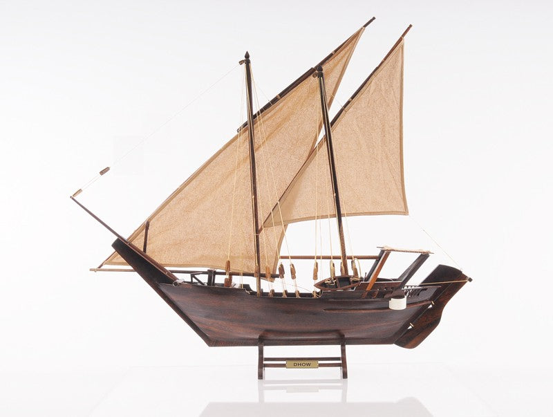 Homeroots 27" Wood Brown Solid Wood Hand Painted Dhow Medium Model Boat  Solid Wood 401942