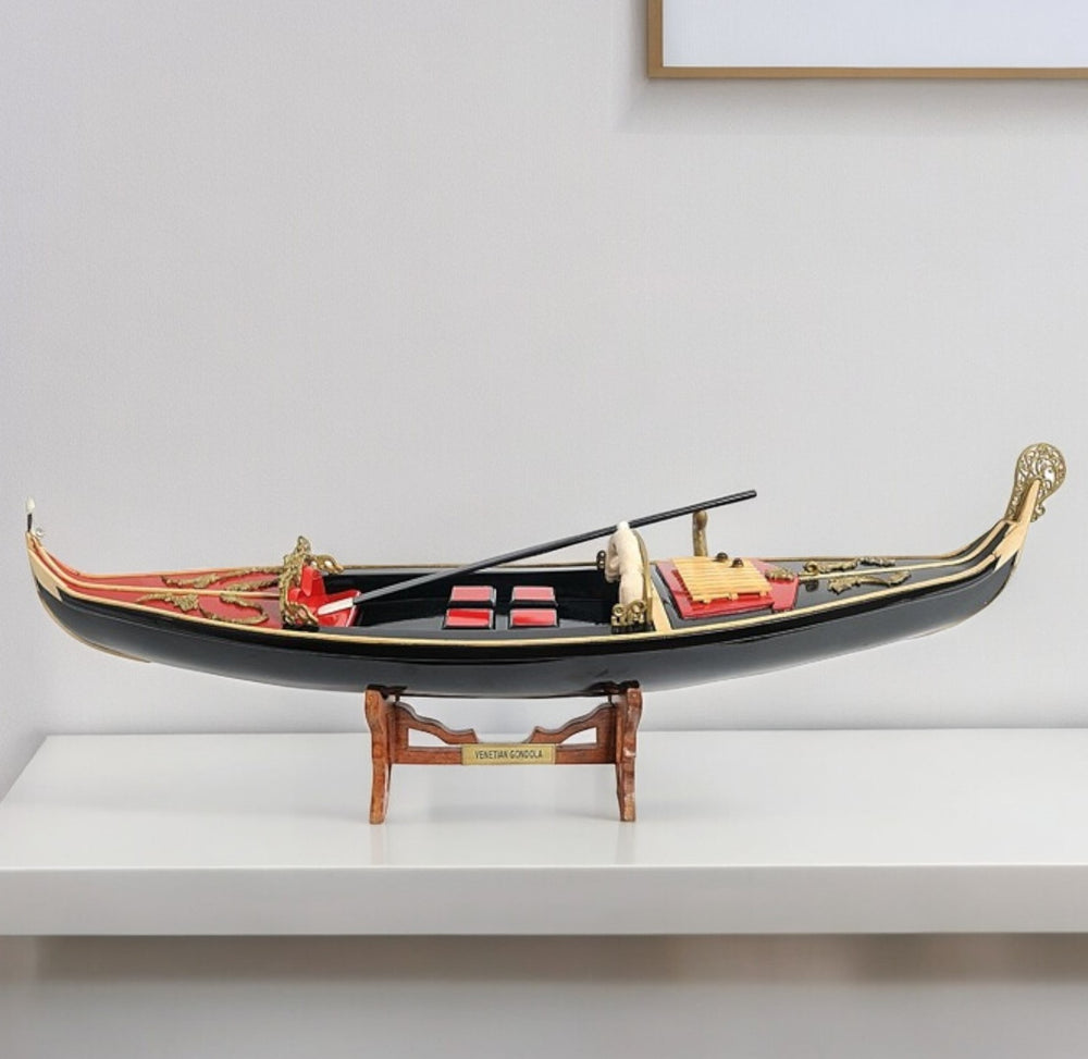Homeroots 8" Black And Red Venetian Gondola Hand Painted Decorative Boat  Solid Wood 401944