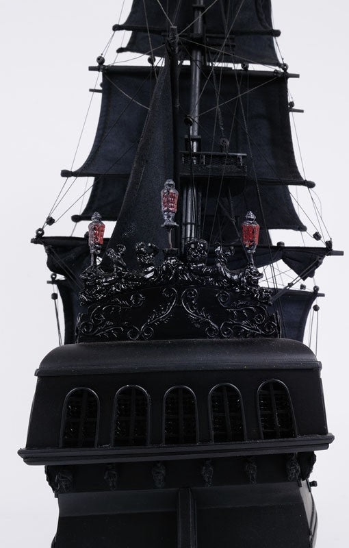 Homeroots 29" Black Black Pearl Pirate Boat Hand Painted Decorative Boat  Solid Wood 401980