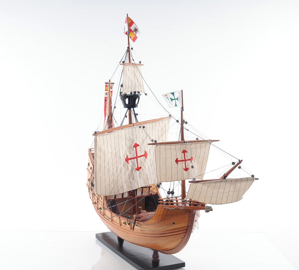 Homeroots 26" Wood Brown Hand Painted Sculpture  Solid Wood 401985