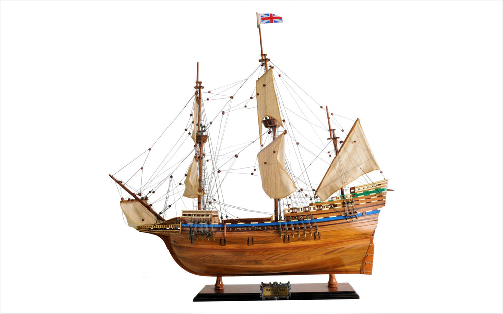 Homeroots 30" Wood Brown Mayflower Boat Hand Painted Decorative Boat  Solid Wood 401987