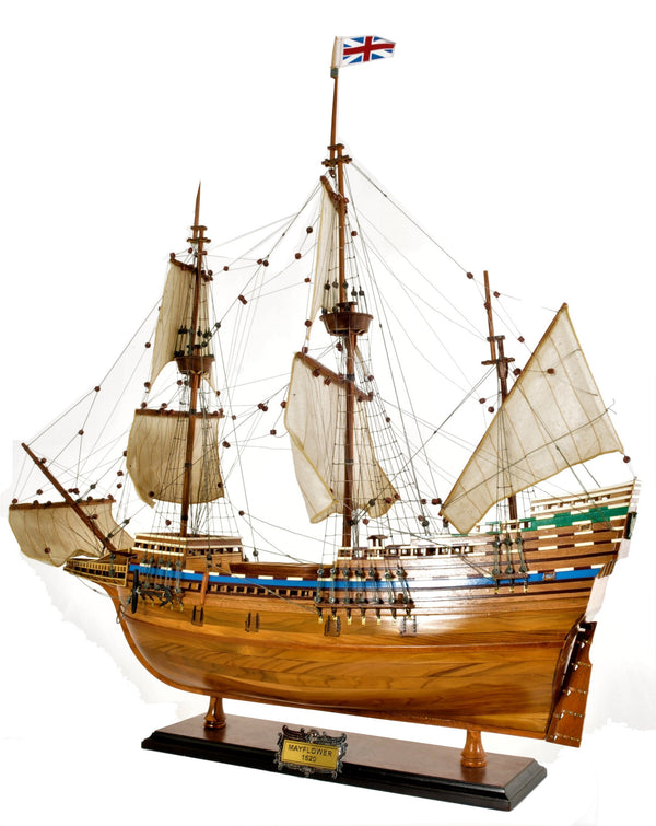 Homeroots 30" Wood Brown Mayflower Boat Hand Painted Decorative Boat  Solid Wood 401987