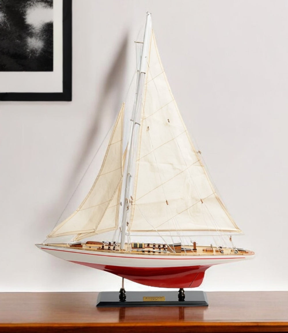 Homeroots 32" Red And White Solid Wood Hand Painted P-oxybis(Benzenesulfonyl Hydrazide) Model Boat  Solid Wood 402003