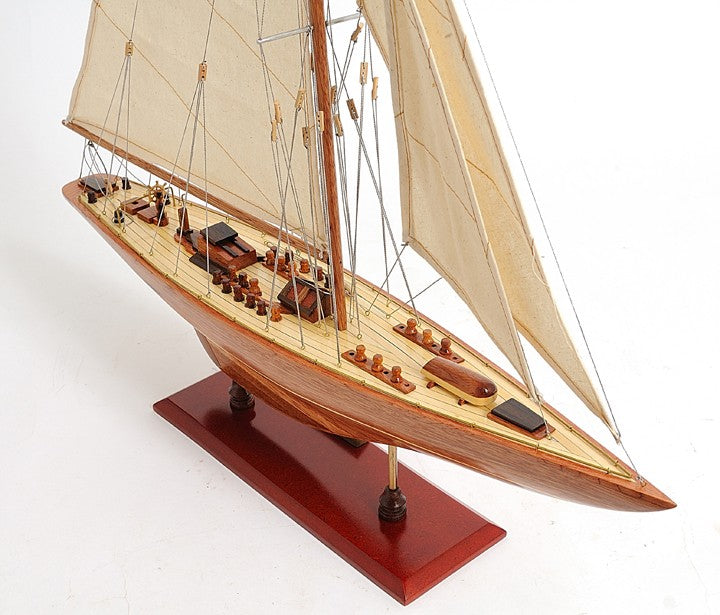 Homeroots 31" Wood Brown Endeavour Yacht Hand Painted Sculpture  Solid Wood 402008