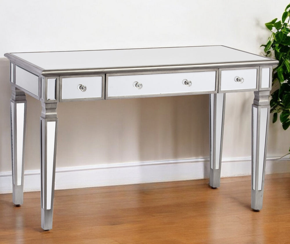 Homeroots 48" Silver Mirrored With Three Drawers   402057