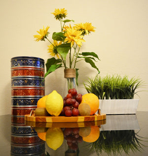 Homeroots 2" Natural Solid Wood Chris Craft Hand Painted Sculpture  Solid Wood 402242