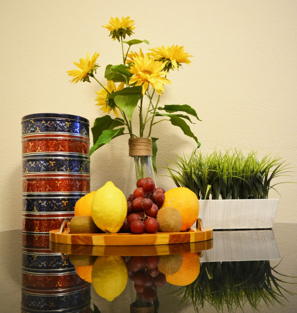 Homeroots 2" Natural Solid Wood Chris Craft Hand Painted Sculpture  Solid Wood 402242