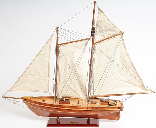 Homeroots 28" Wood Brown America 1851 Yacht Hand Painted Sculpture  Solid Wood 402244