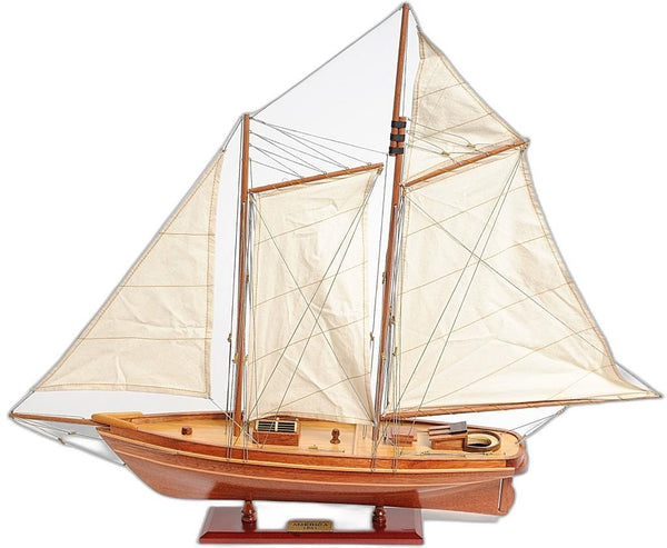 Homeroots 28" Wood Brown America 1851 Yacht Hand Painted Sculpture  Solid Wood 402244