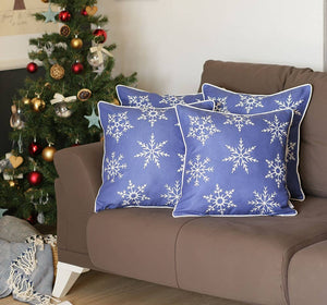 Homeroots Set Of 4 Blue And White Snowflakes Throw Pillows   402353