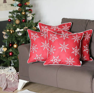 Homeroots Set Of 4 Red And White Snowflakes Throw Pillows   402354