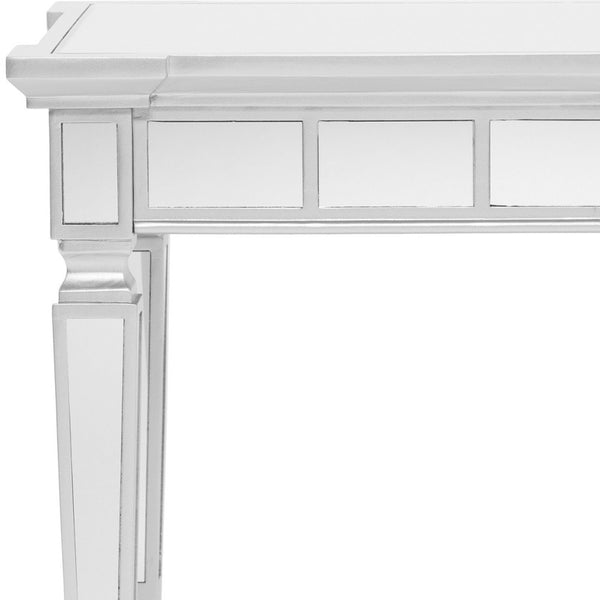 Homeroots 24" Silver Glass Square End Table   402482