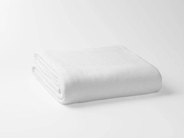 Homeroots White Premium Organic Cotton Basket Weave King Size Blanket  Cotton 403091