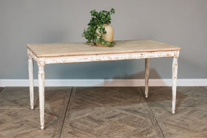 Sarreid Lady's Dining Table - Elegant Pine Design For Stylish Dining, Perfect For Modern Homes And Gatherings White  40369