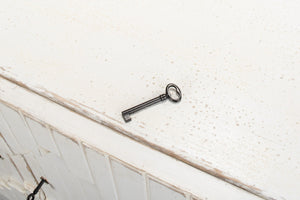 Sarreid Aztec Sideboard On Stand - Chic Whitewash Finish With 2 Removable Shelves For Stylish Storage White  40383