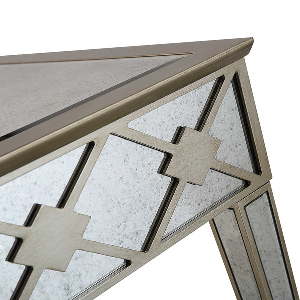 Homeroots 51" Gold And Silver Mirrored Glass Console Table   403848