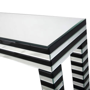 Homeroots 48" Silver And Black Mirrored Glass Console Table   403851