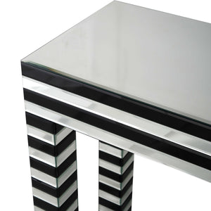 Homeroots 48" Silver And Black Mirrored Glass Console Table   403851