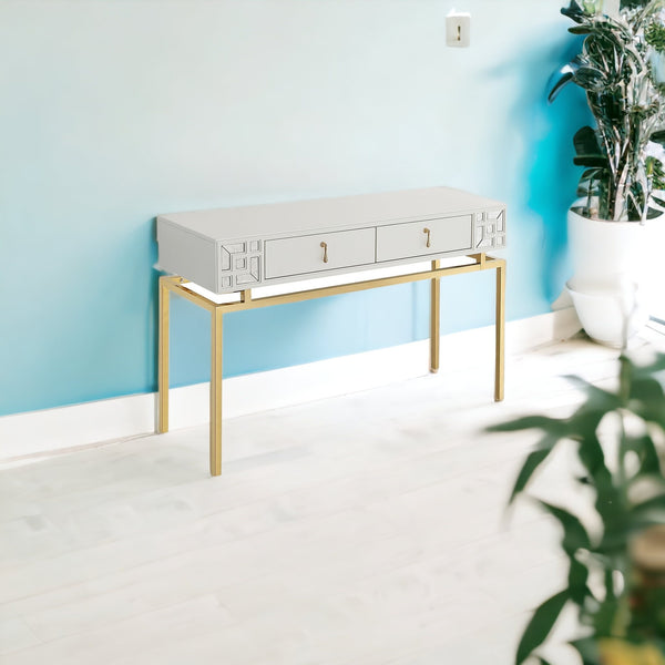 Homeroots 47" White And Gold Mirrored Console Table And Drawers   403866