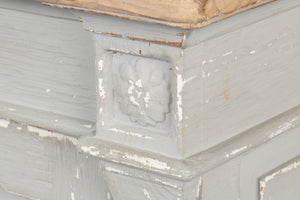 Sarreid Marksman Sideboard In Antique Muted Grey - Stylish Storage With 3 Removable Shelves & Natural Top Grey  40426-4