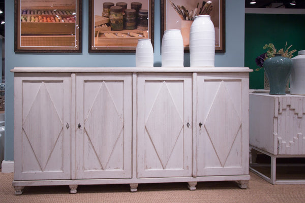 Sarreid Beecher Sideboard With 4 Doors - Stylish Whitewash Finish & 4 Fixed Shelves In Reclaimed Pine White  40521