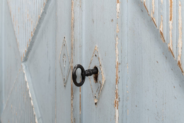 Sarreid Roanne Sideboard - Stylish Reclaimed Pine With 2 Removable Shelves In Chic Blue/Grey Finish Blue  40765