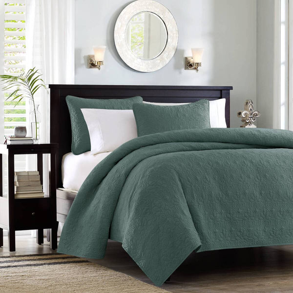 English Elm 3 Reversible Quilt Set Full/Queen with Pre-Washed Cotton Filling, Patterned Quilting, Anti-Microbial Care Green 17.72 L x 15.35 W x 8.66 H B035P266674