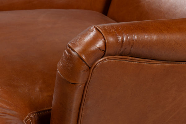 Sarreid Elite Wing Lounge Chair - Vintage Havana Leather With Rubber Wood Frame For Timeless Elegance Brown  40801