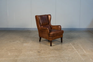 Sarreid Elite Wing Lounge Chair - Vintage Havana Leather With Rubber Wood Frame For Timeless Elegance Brown  40801