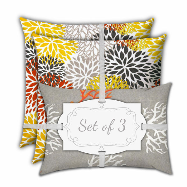Homeroots Set Of Three 18" X 18" Gray And White Blown Seam Floral Throw Indoor Outdoor Pillow  Uv Protected Polyester 409566