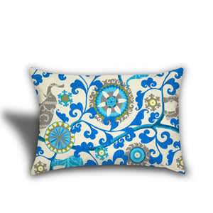 Homeroots 18" X 18" Gray And White Blown Seam Solid Color Throw Indoor Outdoor Pillow  Uv Protected Polyester 409596